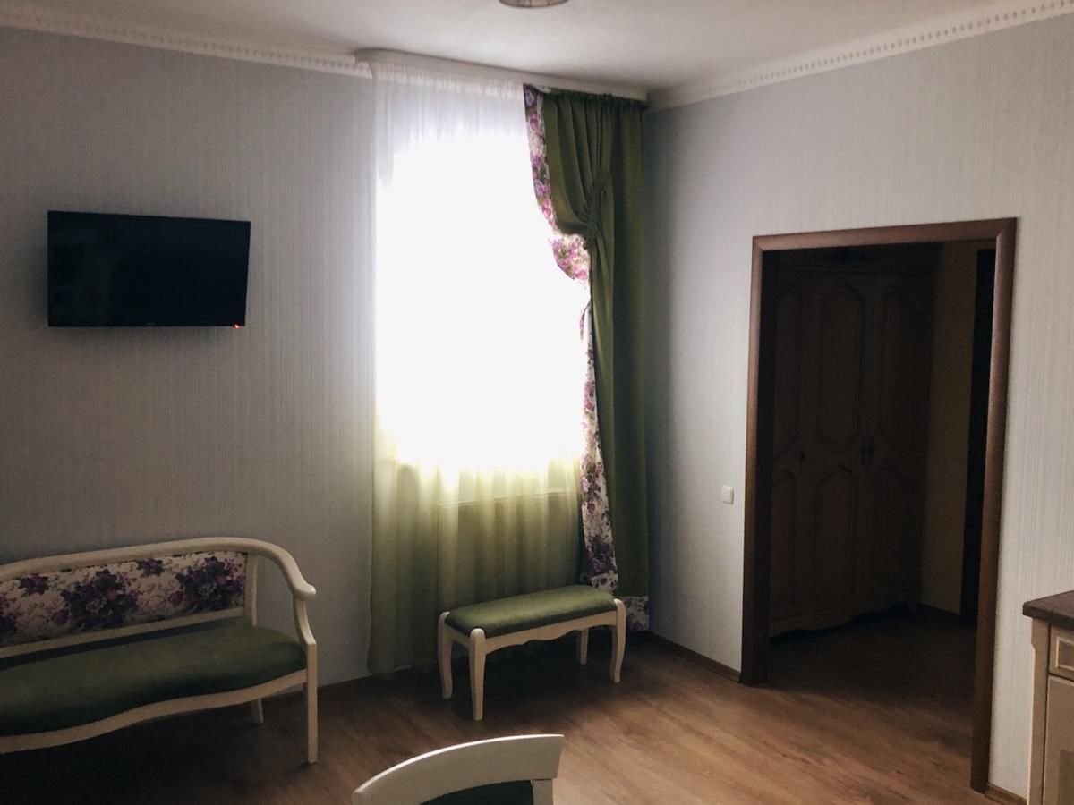 Отель Арт-готель 