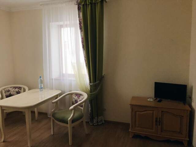 Отель Арт-готель 